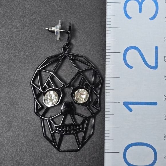 ๐ Black Skull Earrings with Rhinestone Eyes (NWOT) - Picture 4 of 6